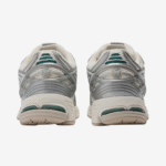 New Balance 1906R Silver Metallic Sea Salt New Spruce – Sneakers Homme/Femme avec Amorti ACTEVA LITE et Design Futuriste – Image 5