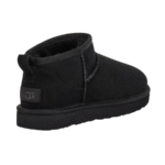 UGG Botte Classic Ultra Mini – Bottines en daim noir – Image 4